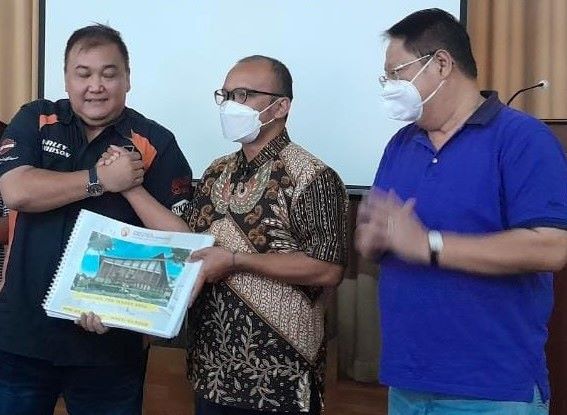 Penyerahan desain interior dan RAB dari PPRI kepada DPH (3)--PAKAI